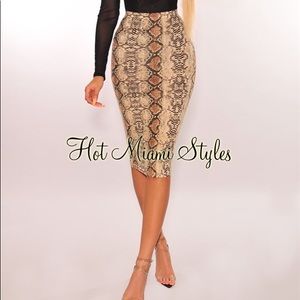 Snake print skirt